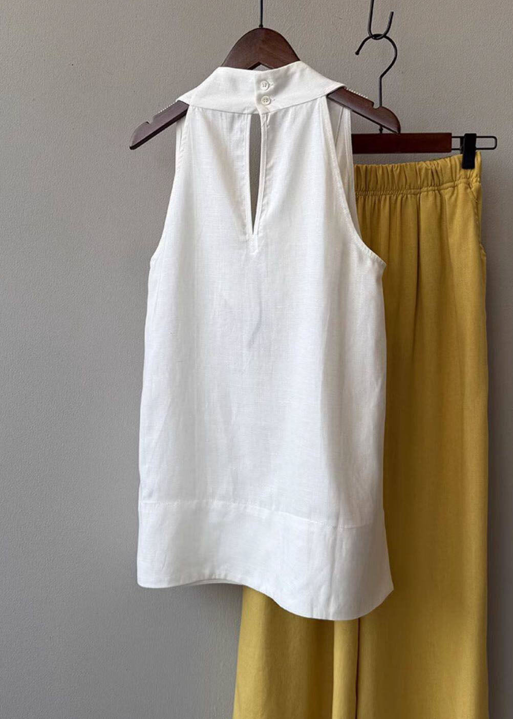 Beautiful Black V Neck Linen Shirt Top Sleeveless