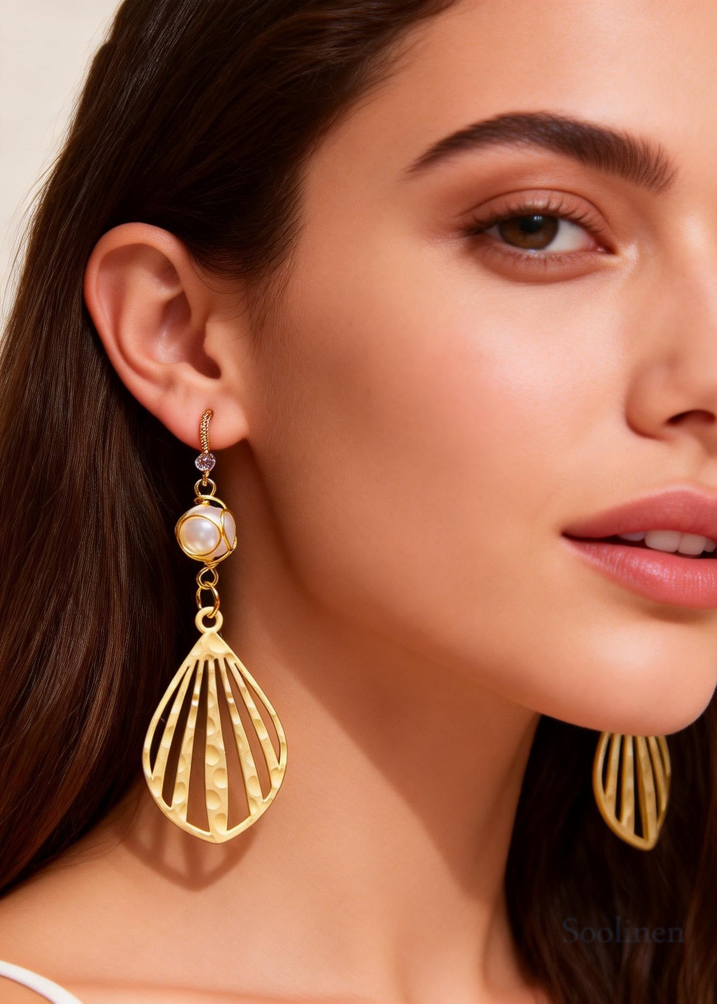 Beautiful Fan-shaped Hollow Out Fine Pearl Drop Earrings
