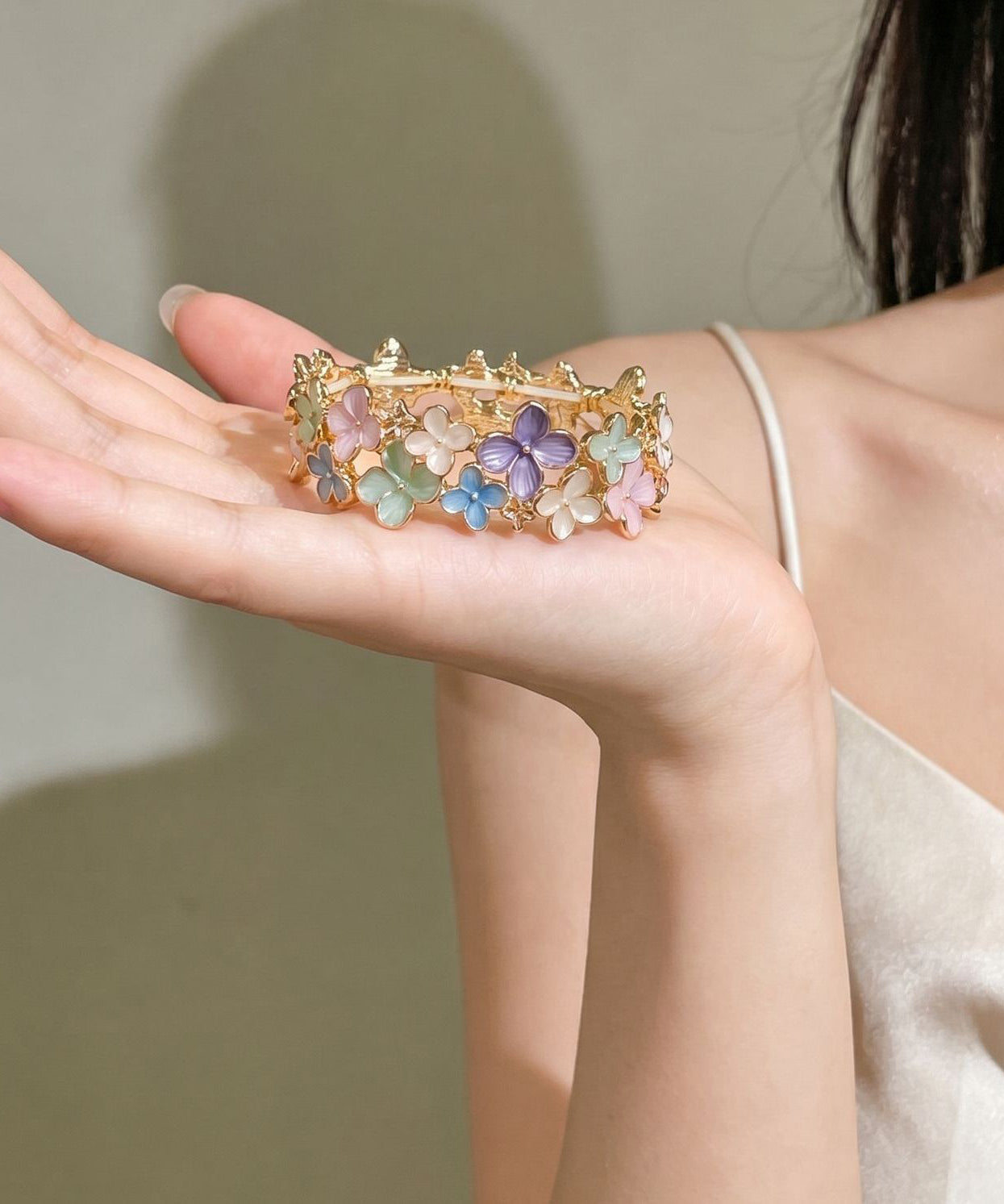 Beautiful Rainbow Alloy Enamel Floral Bangle