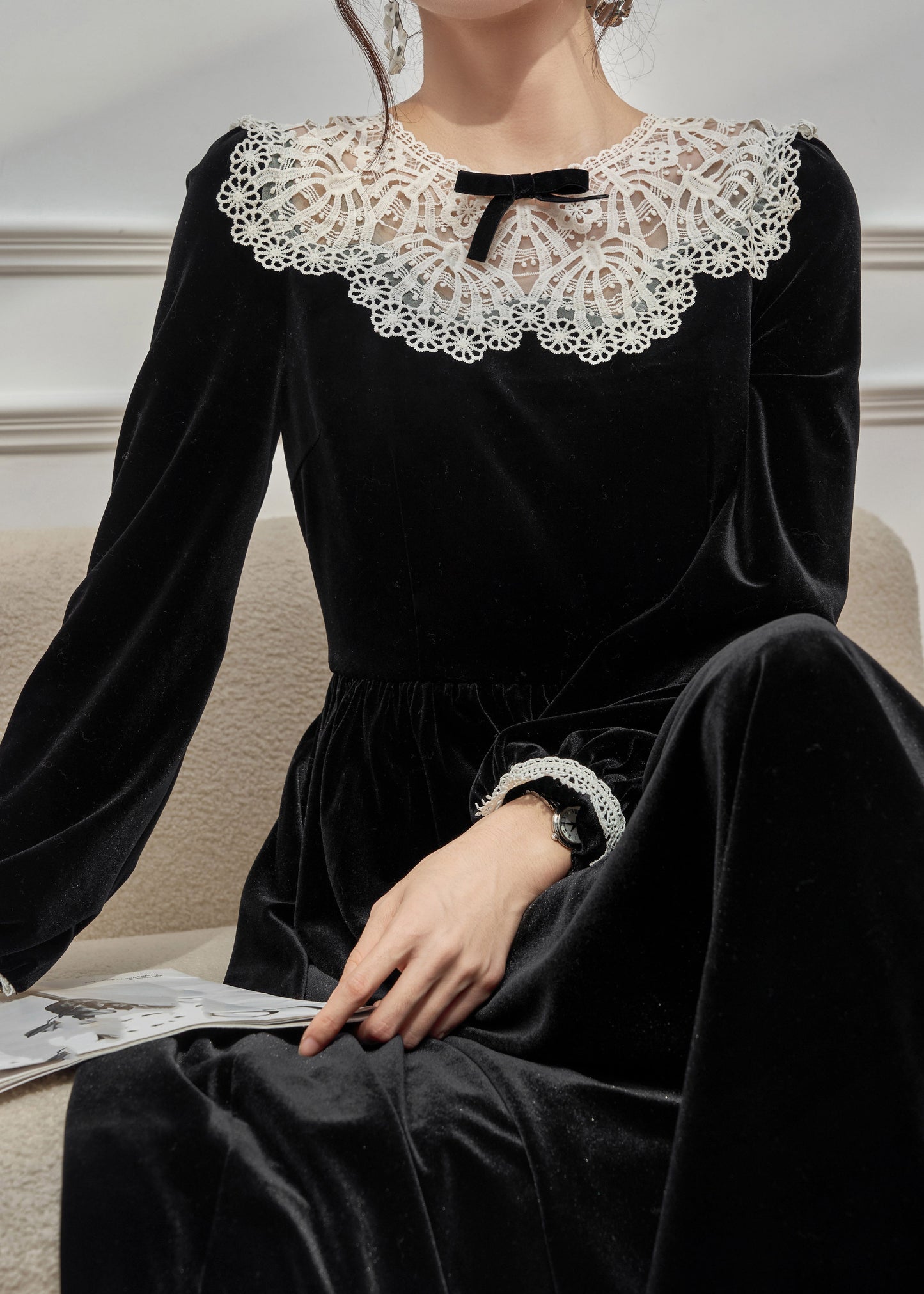 Classy Black O-Neck Lace Patchwork Silk Velvet Long Dress Spring