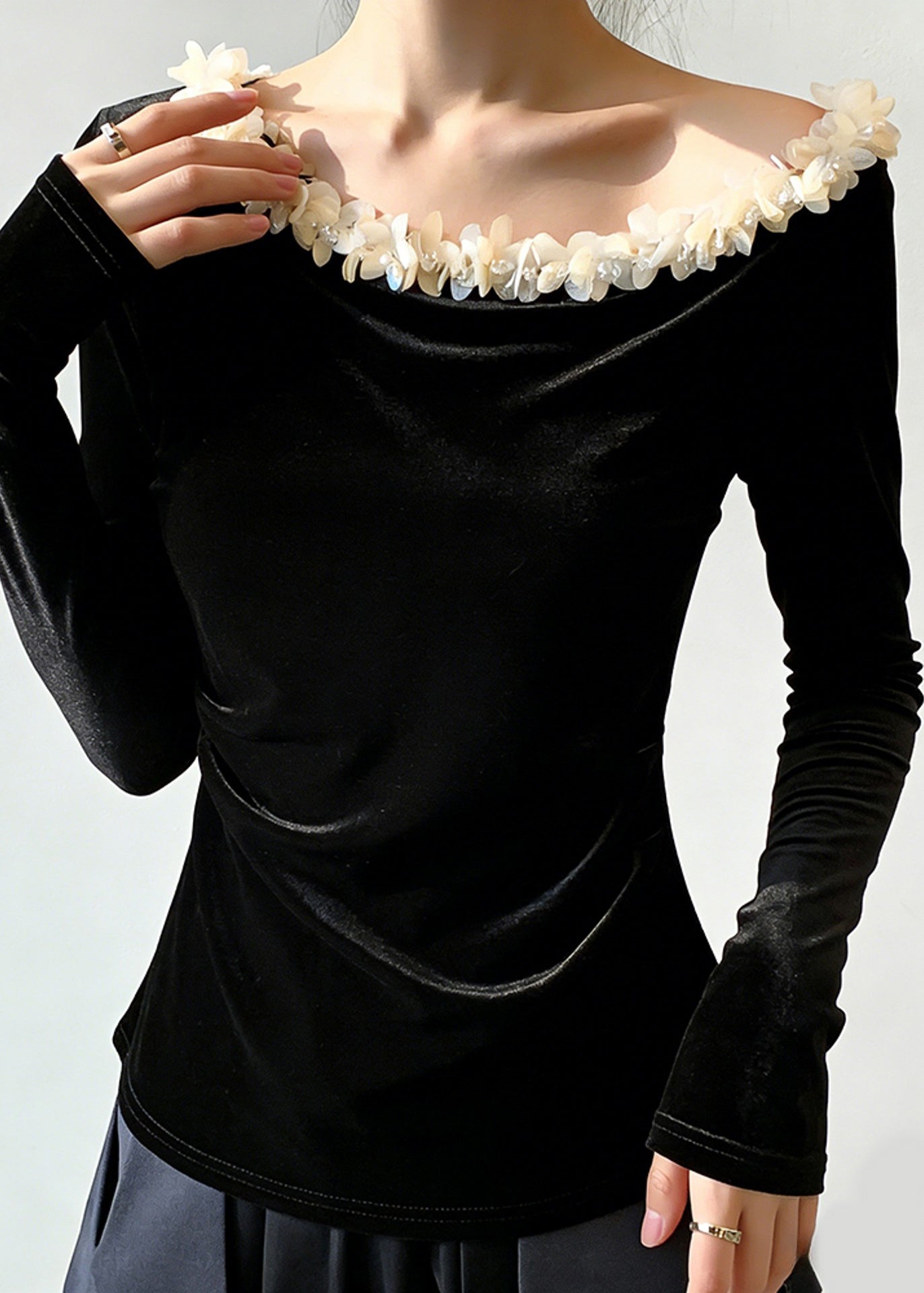 Elegant Black Floral Patchwork Silk Velour T Shirt Spring