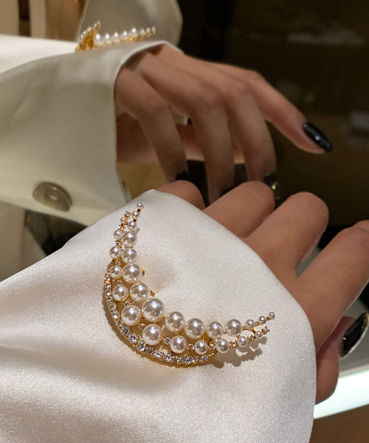 Elegant White Pearl Moon Shaped Fine Zircon Brooch