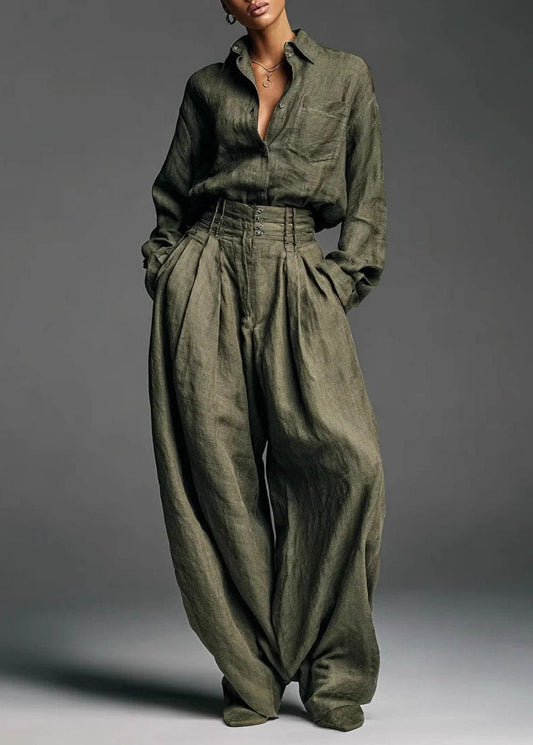Conjunto de dos piezas de camisa y pantalón de moda en color verde militar para primavera
