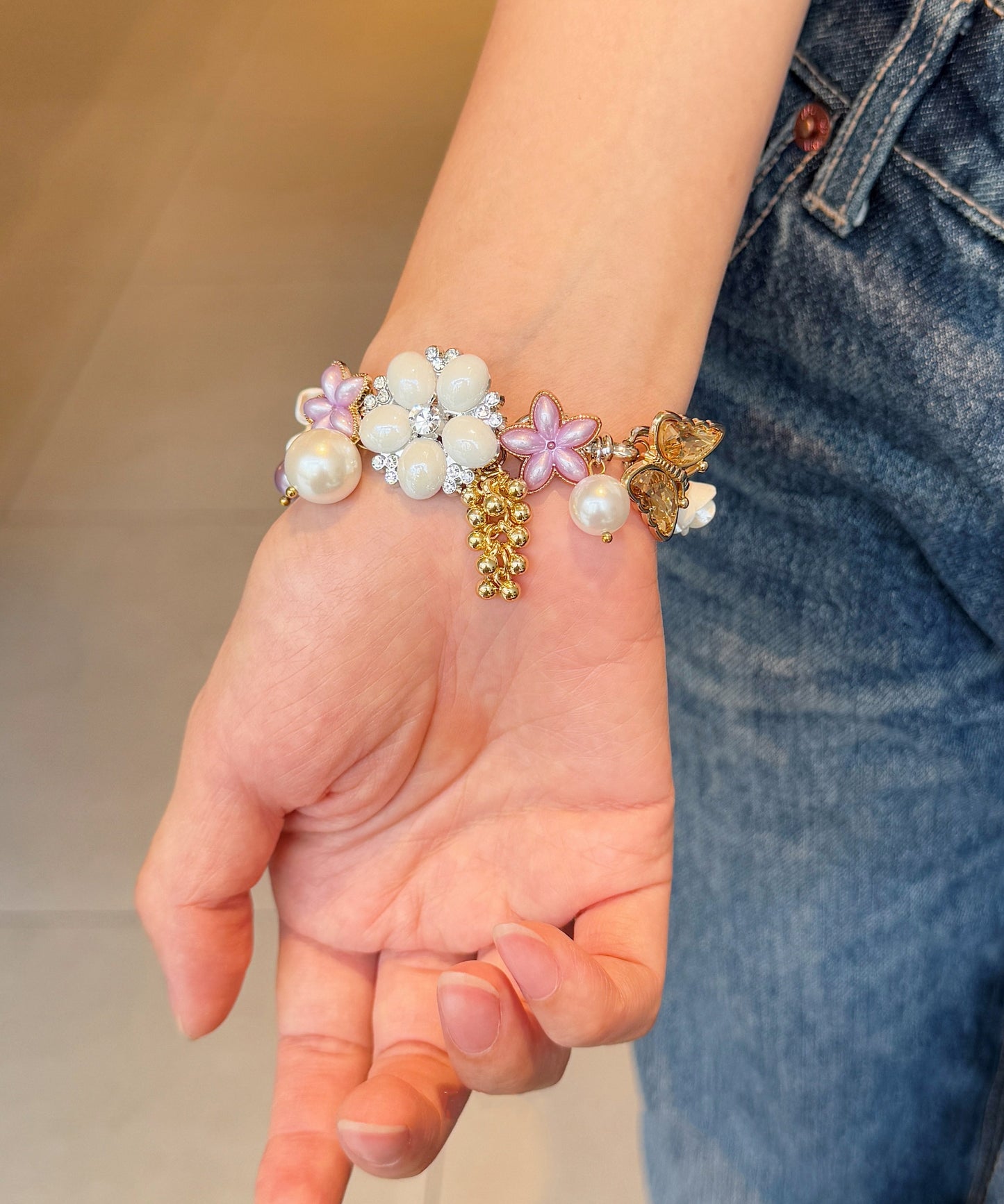 Fashion Floral Pearl Butterfly Adjustable Alloy Bracelet