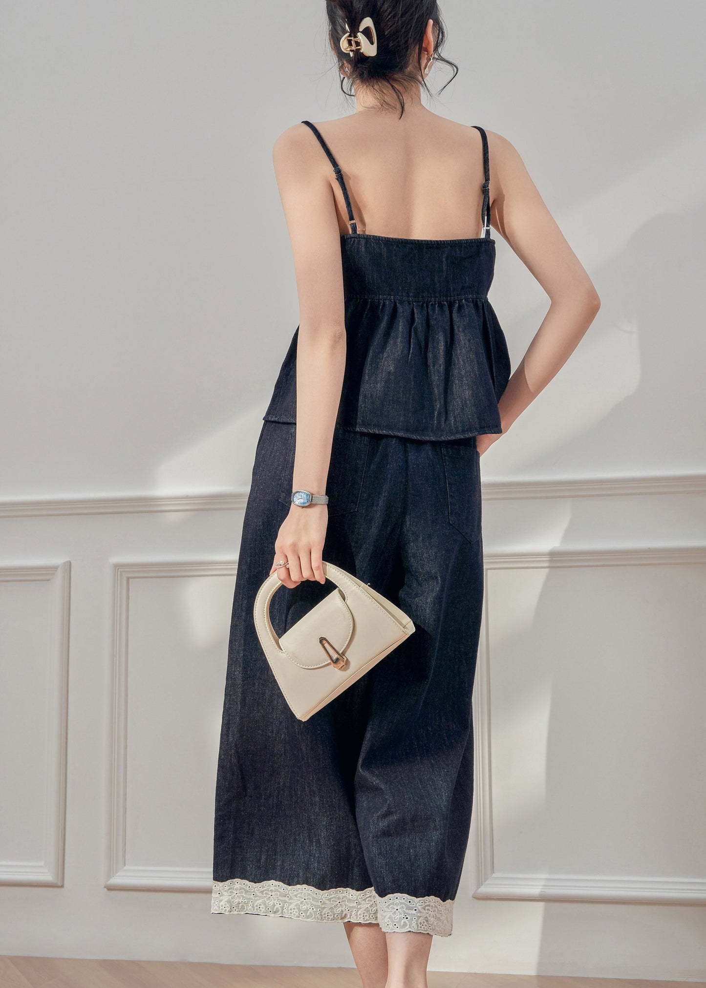 Modern Dark Blue Lace Patchwork Denim Vest And Crop Pants Two Pieces Set Sleeveless