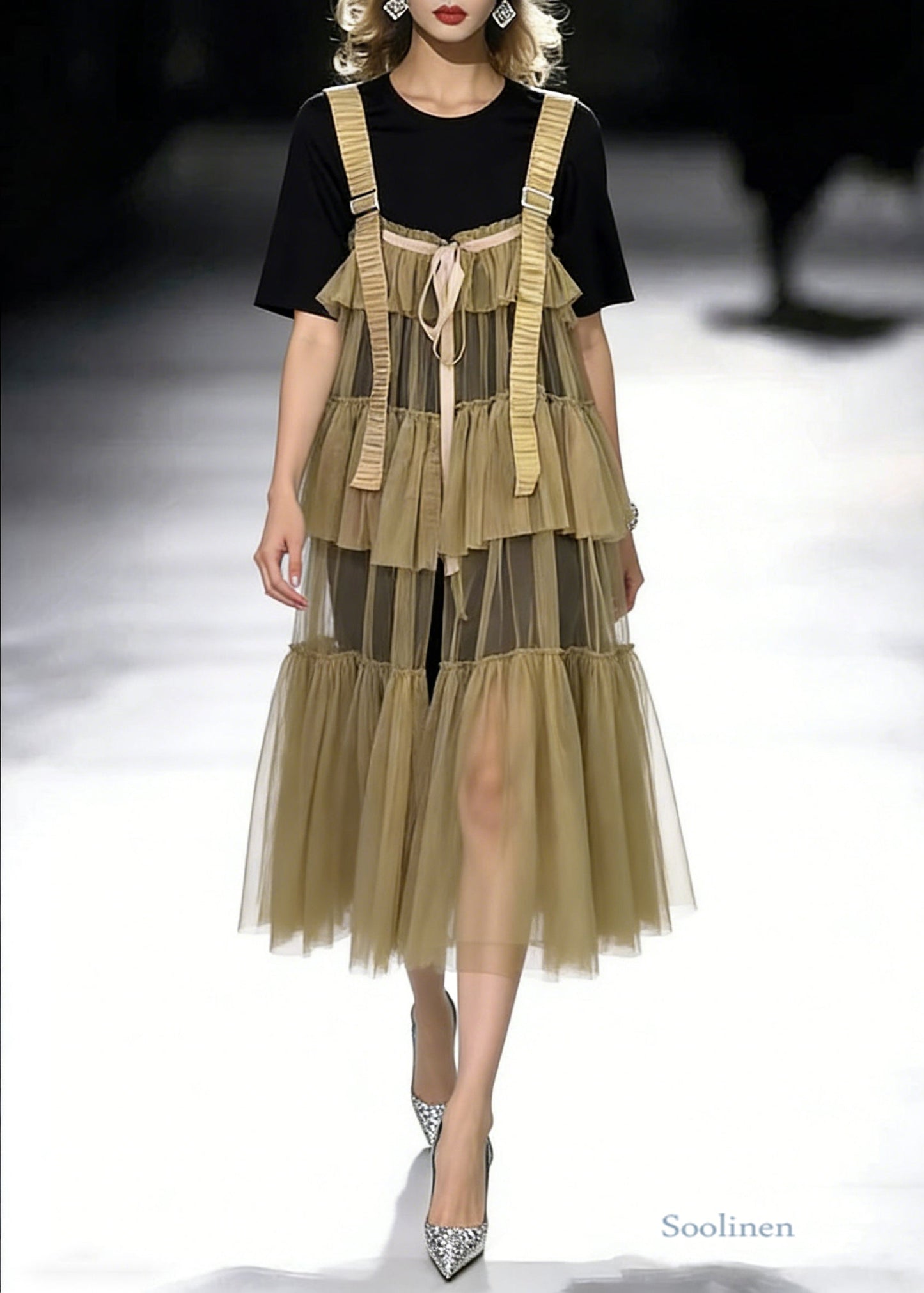 New Black O-Neck T Shirt And Khaki Wrinkled Tulle Dress Two Pieces Set Summer