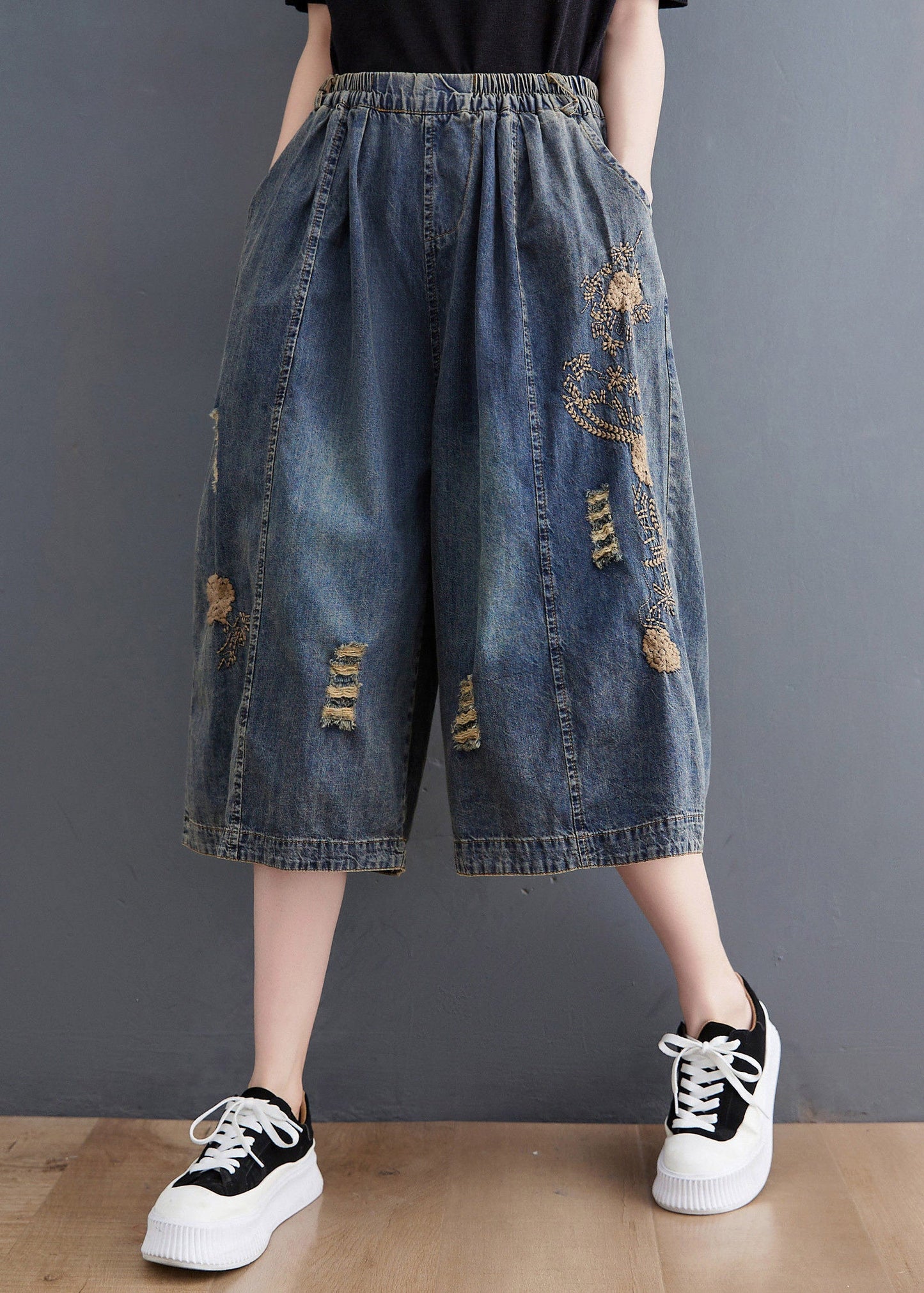Plus Size Blue Embroidered Hole Crop Jeans