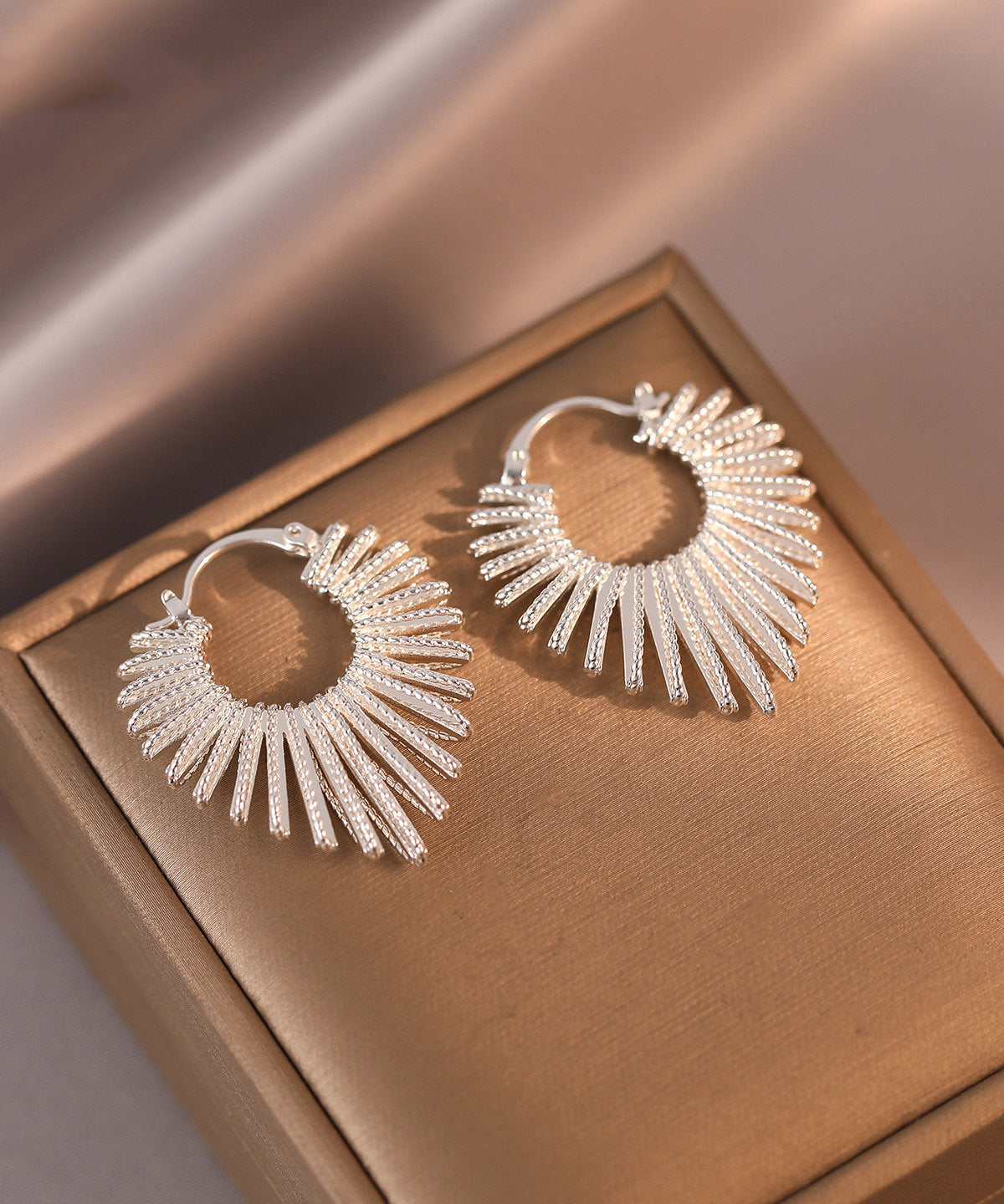 Style Gold Copper Alloy Line Hollow Out Hoop Earrings
