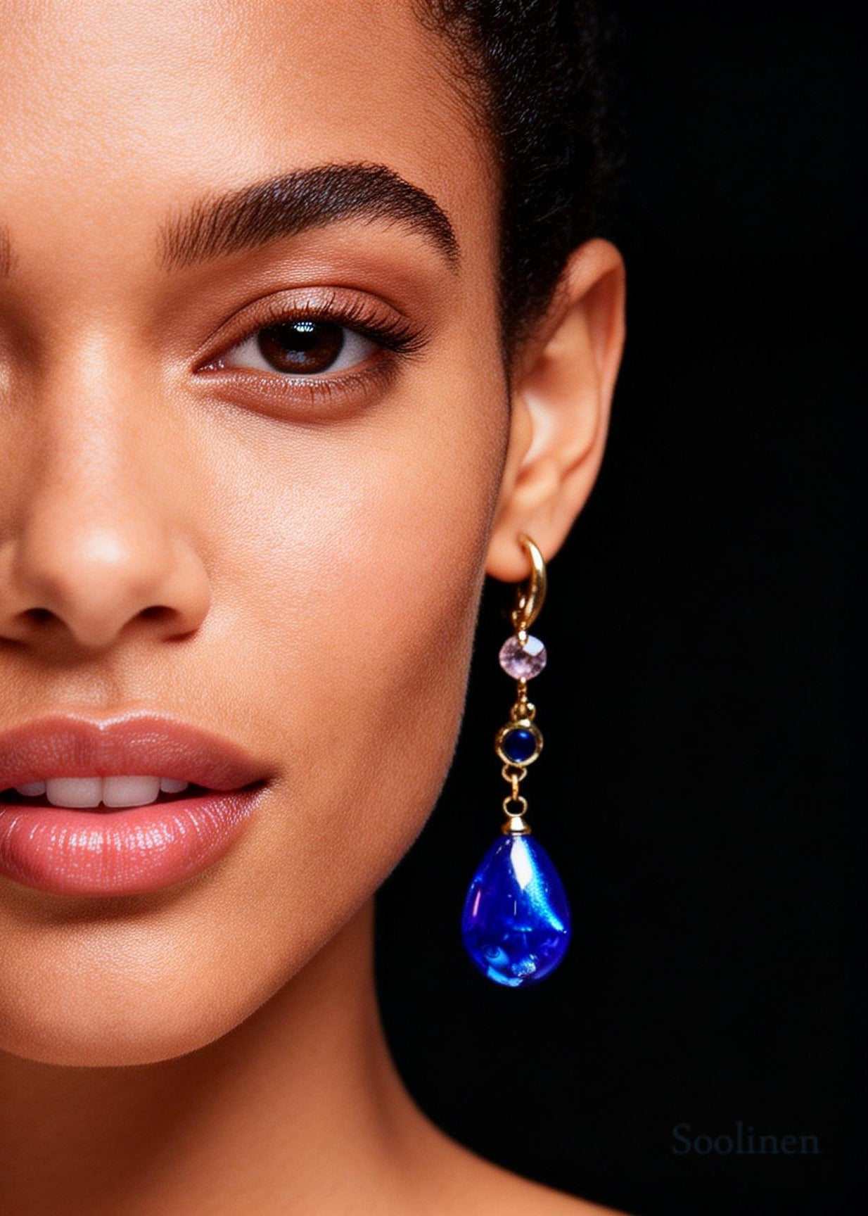 Vintage Peacock Blue Water Droplet Gem Stone Drop Earrings